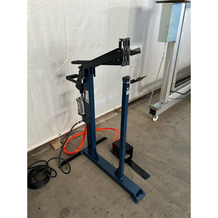 STEP Pneumatisk Kasse Bund Klipser med standerPB3522